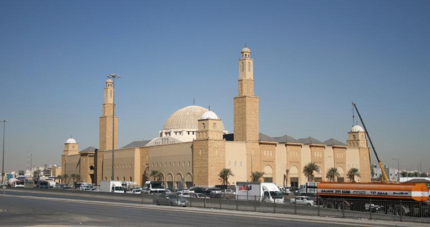 السعودية تعيد فتح المساجد.. بشروط