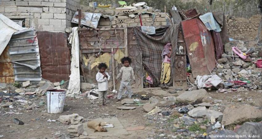 السعودية تقدم 15 مليون دولار لدعم 100 ألف شخص من النازحين في اليمن