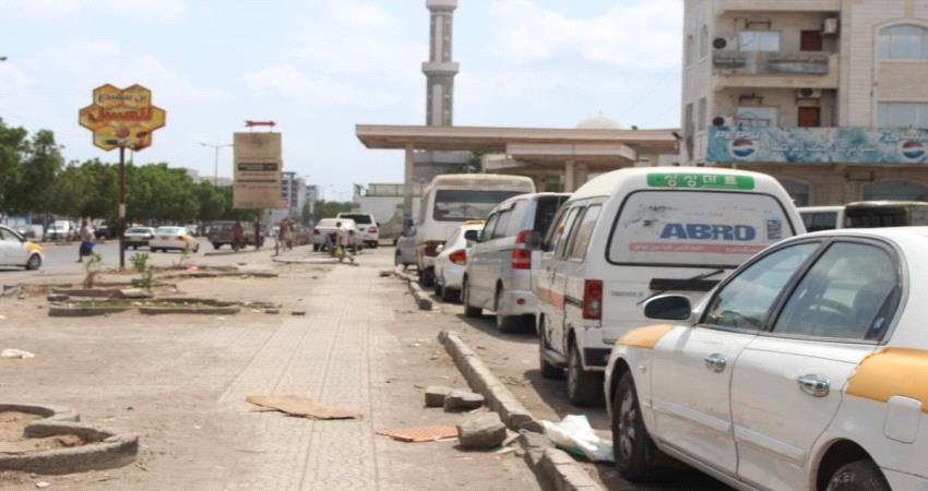 عاجل/ السماح لناقلات الوقود بمغادرة ميناء الزيت في عدن