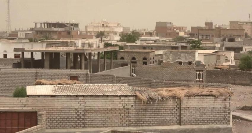 استهداف حوثي للأحياء المكتظة بالسكان جنوب الحديدة 
