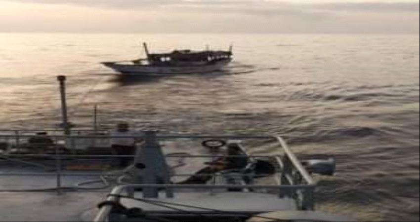 إنقاذ سفينة يمنية بعد تعرضها لخلل فني في بحر العرب