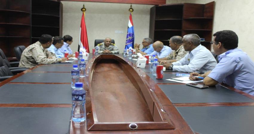 إجتماع برئاسة اللواء القملي يشدد على حماية جزر يمنية تشكل عبئا على خفر السواحل