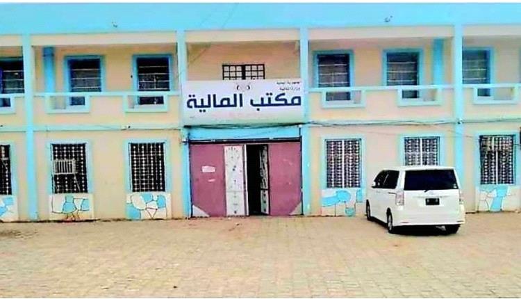 استكمال إجراءات العلاوة السنوية لخمسة مكاتب في محافظة شبوة 