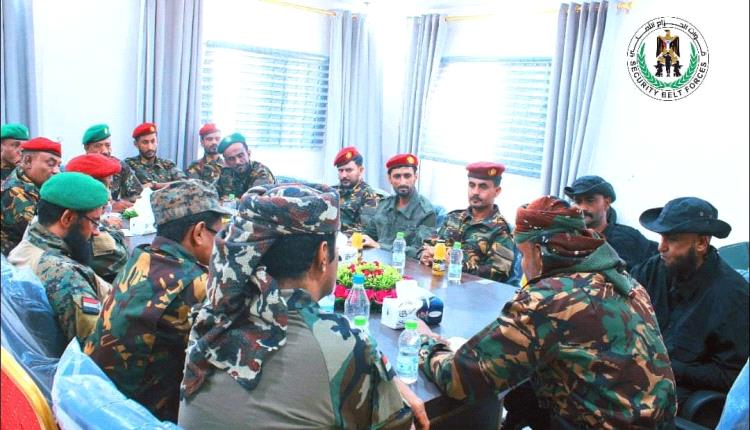 اجتماع هام لقادة الوحدات العسكرية والأمنية المشاركة في مكافحة الإرهاب بأبين (تفاصيل)