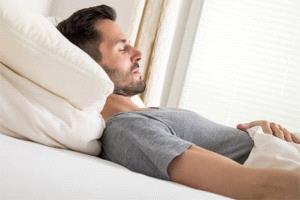 3 وضعيات خاطئة للنوم قد تقتلك ببطء