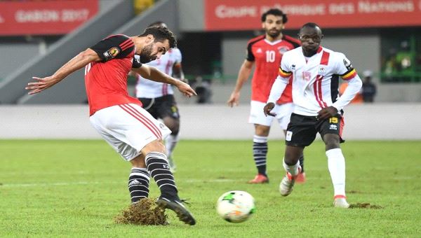 بالصور: منتخب مصر يخطف فوزاً قاتلاً من أوغندا بأمم أفريقيا