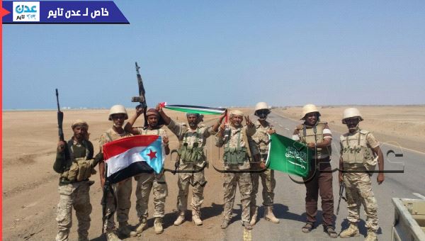 الرئيس هادي يهنئ قادة الجيش وأفراد المقاومة الجنوبية بالانتصار بمعركة الساحل الغربي