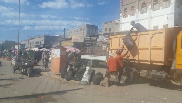 حملة نظافة لشوارع جعار بأبين