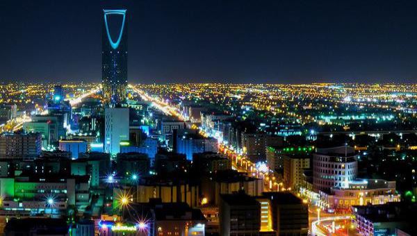 الحكومة السعودية تقر موازنة العام الجديد بعجز قدره 326 مليار ريال