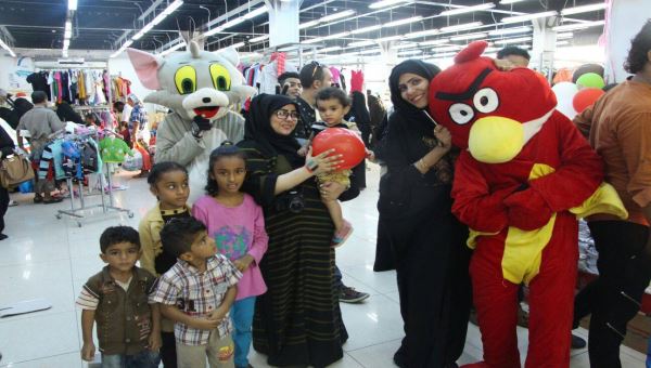  الهلال الأحمر الإماراتي تدشن مهرجان (رد الجميل) لأسر الشهداء اليمنيين