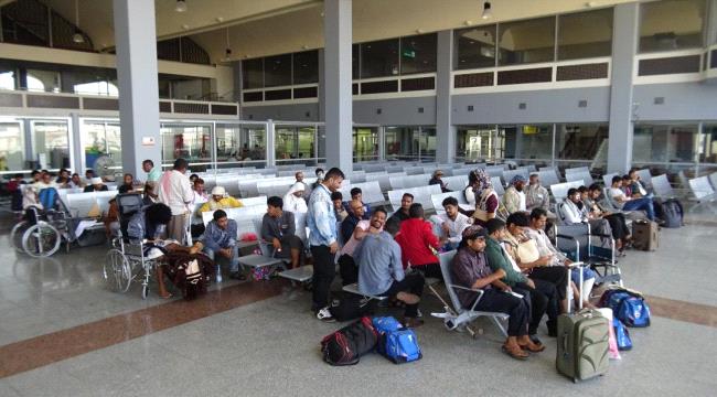 على نفقة دولة الإمارات.. 80 من جرحى #الساحل_الغـربي يغادرون مطار عدن إلى مستشفيات مصر