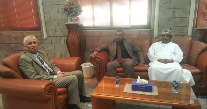  محافظ سقطرى في زيارة للسفارة اليمنية بدولة الإمارات 