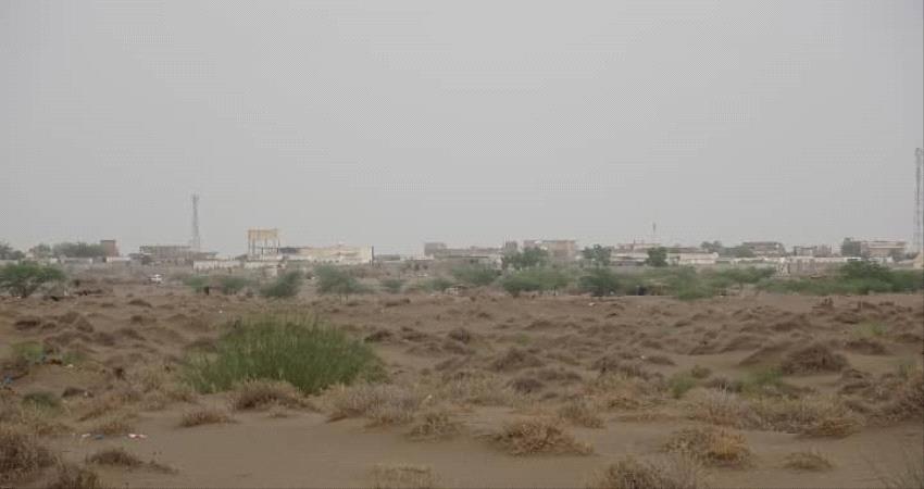 استهداف حوثي بالمدفعية يطال  مزارع المواطنين جنوب التحيتا
