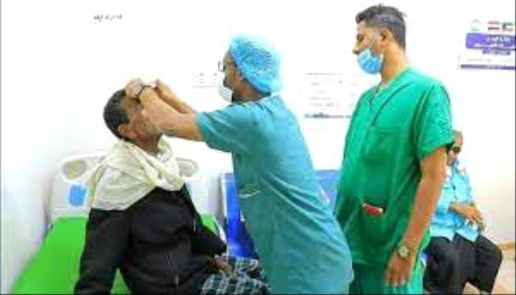 تدشين مخيم طبي لجراحة العيون في الخوخة 