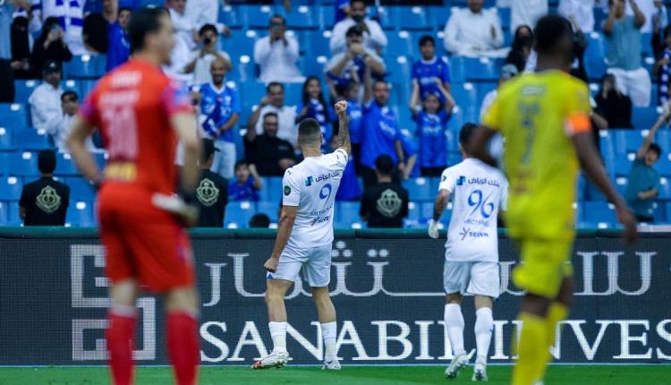 الهلال يعبر الحزم ويتأهل إلى ربع نهائي كأس ملك السعودية