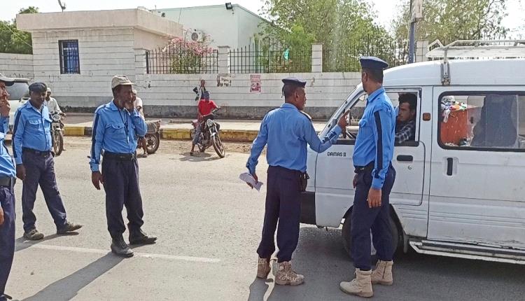 مدير شرطة السير بلحج: تدني الوعي المروري والتجاوز الخاطئ اسباب خلف زيادة الحوادث