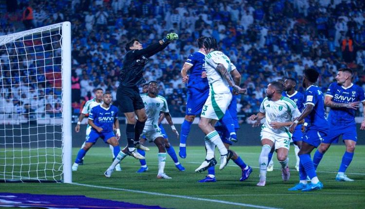 عاجل.. الهلال يكبح جماح أهلي جدة ويبلغ نهائي السوبر السعودي