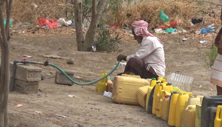 أزمة المياه تتسبب في عزوف الاطفال عن الدراسة
