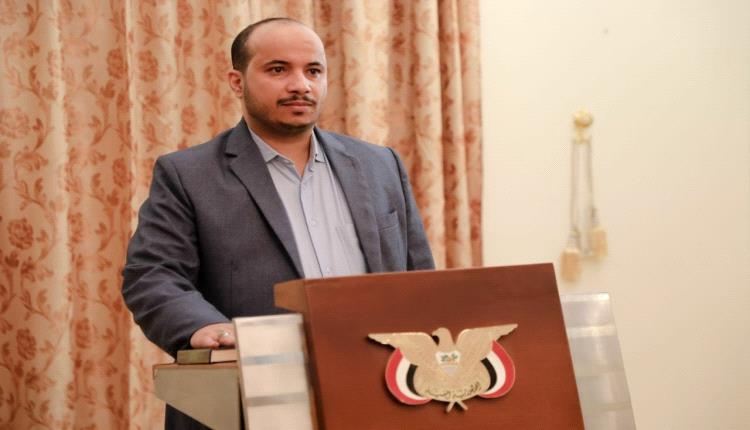 الحوثي يصدر قرارات لتهدئة الغضب الشعبي ومنع اندلاع انتفاضة