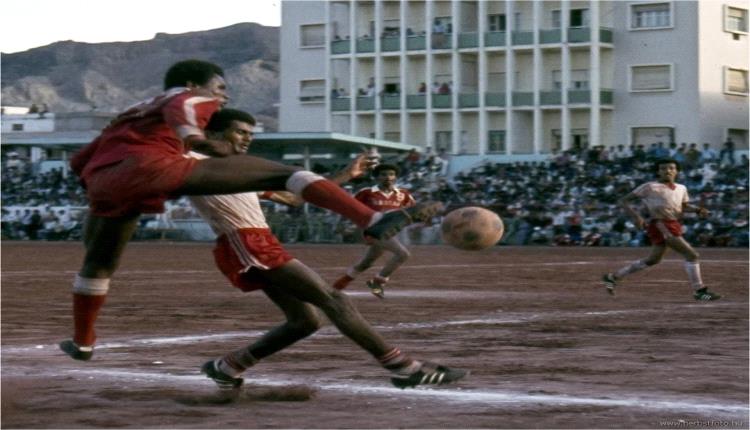 ملعب الحبيشي.. مباراة في عز الهجير