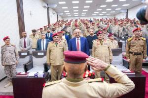 وزير الدفاع اليمني يتوعد الحوثي بجولة حرب "فاصلة" 