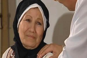الكشف عن سبب وجود فنانة مصرية مشهورة في دار المسنين