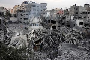الحرب على غزة.. عائلات فلسطينية بأكملها تُمحى فرعاً تلو الآخر