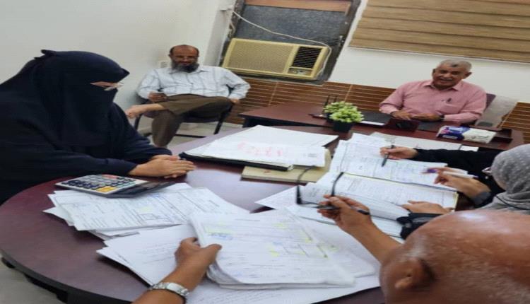 لجنة رقابية من مكتب الصحة في كبرى مستشفيات عدن 