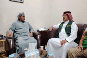 بدعم سعودي.. مناقشة إمكانية تنفيذ مشاريع حيوية لتعزيز البنية التحتية في سقطرى 