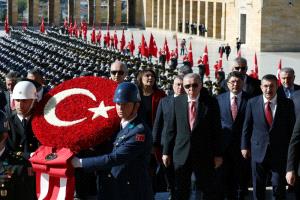 أردوغان يدعم المصالحة مع الأكراد: اعتراف متأخر بصعوبة الحسم العسكري
