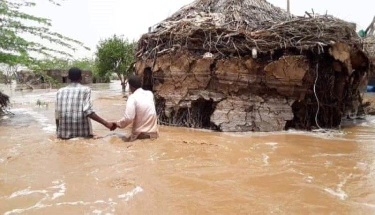 مأساة في الحديدة.. السيول ترفع عدد القتلى الى 95 شخصًا 