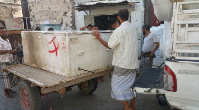 استجابة طواعية لقرار إزالة العشوائيات في مدينة الحوطة ب#لحـج
