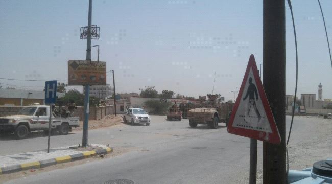 قوات النخبة الشبوانية تضبط دبابتين ومضاد طيران نقلت من #مأرب الى عدن
